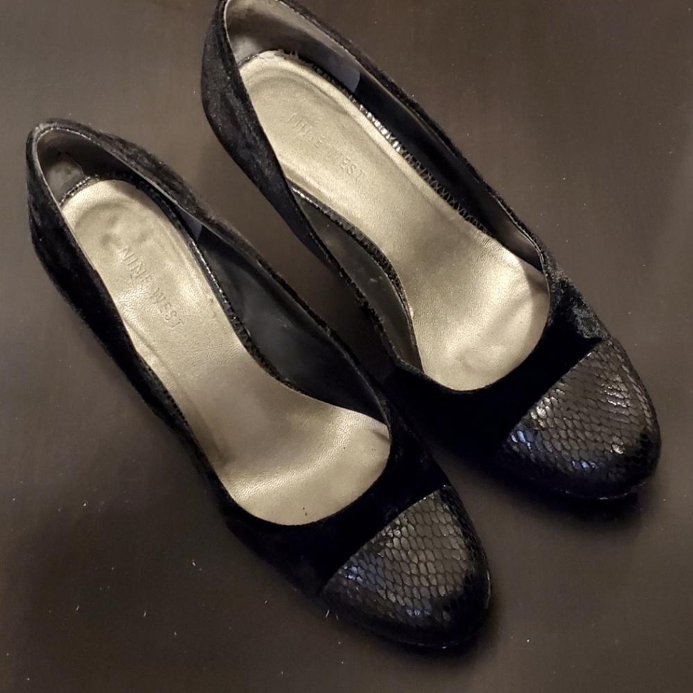 NINE WEST Black Velvet Platform 4" Heel US 7M